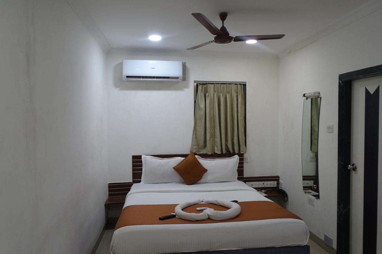 Hotel Sunshine Airport Bombay Esterno foto