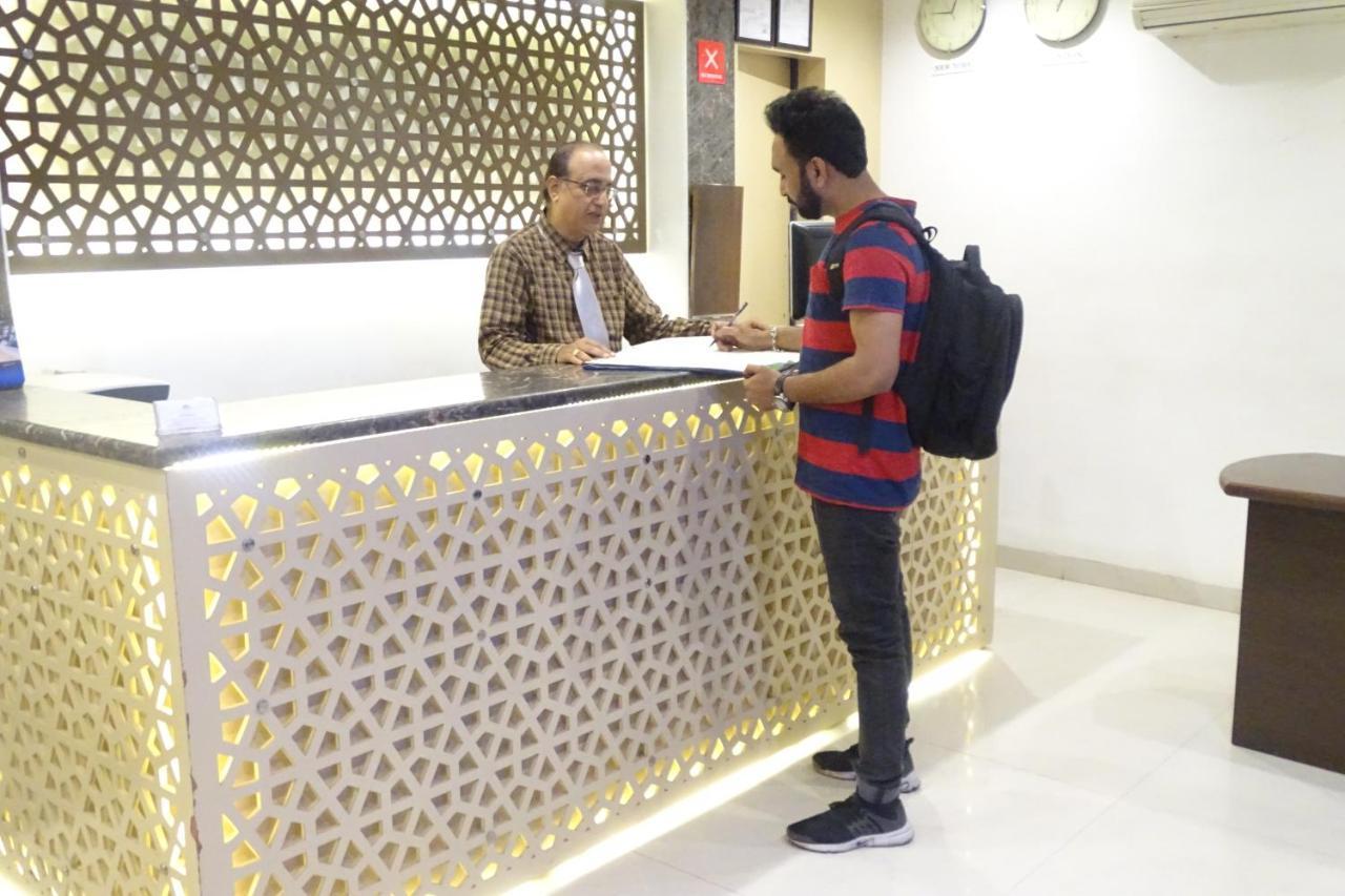 Hotel Sunshine Airport Bombay Esterno foto