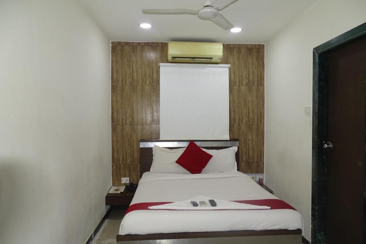 Hotel Sunshine Airport Bombay Esterno foto