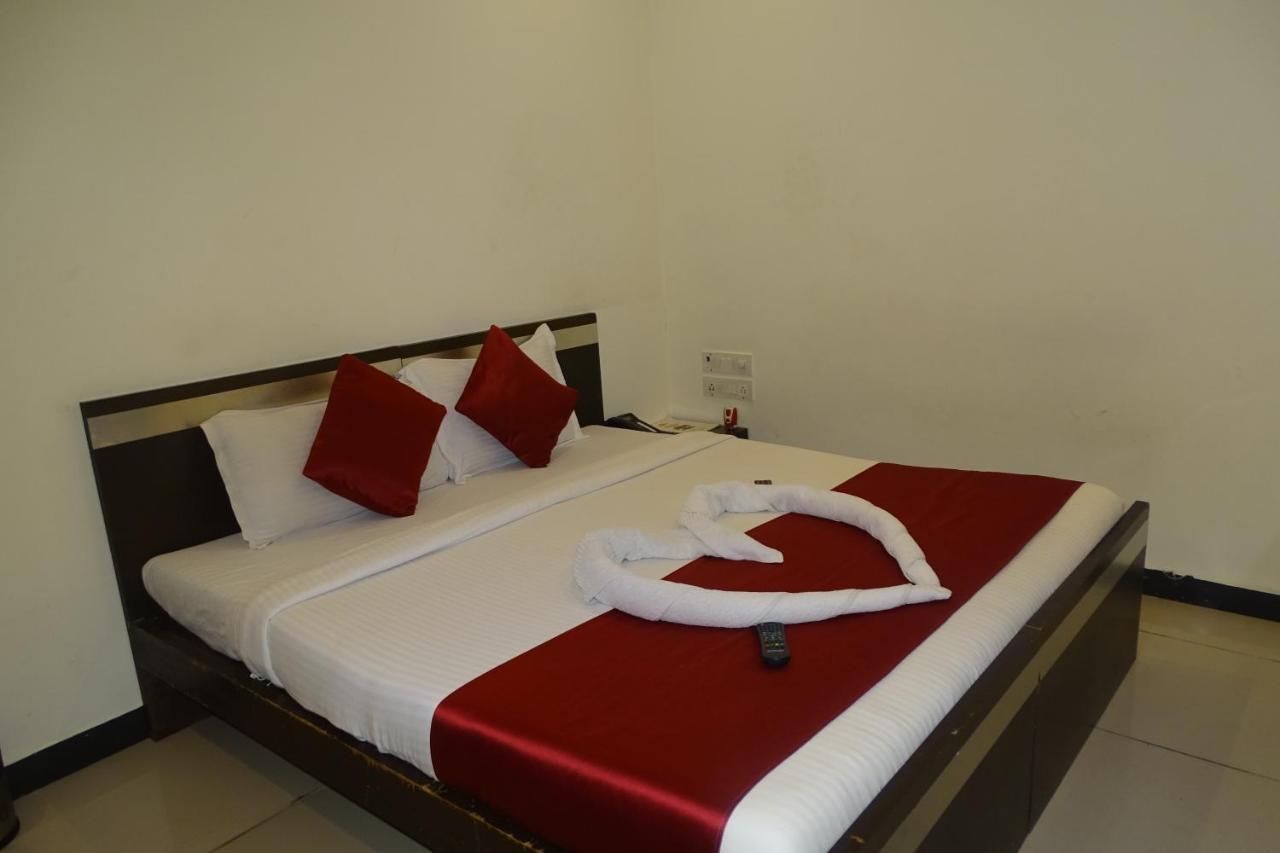 Hotel Sunshine Airport Bombay Esterno foto
